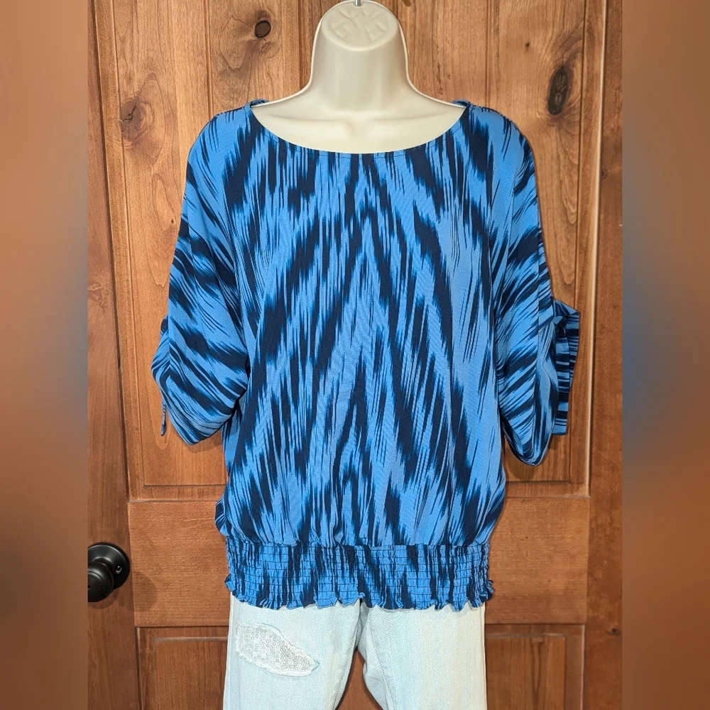 Michael Kors Blue and Navy Patterned‎ Blouse